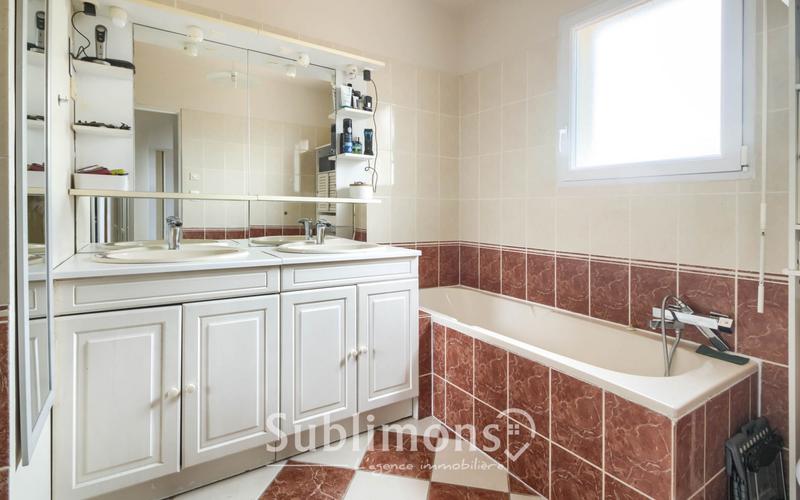 Maison - 120 m² - 5 pièces