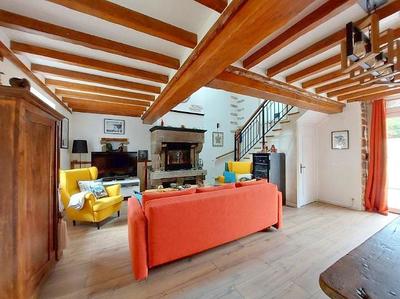 Maison - 102 m² - 4 pièces