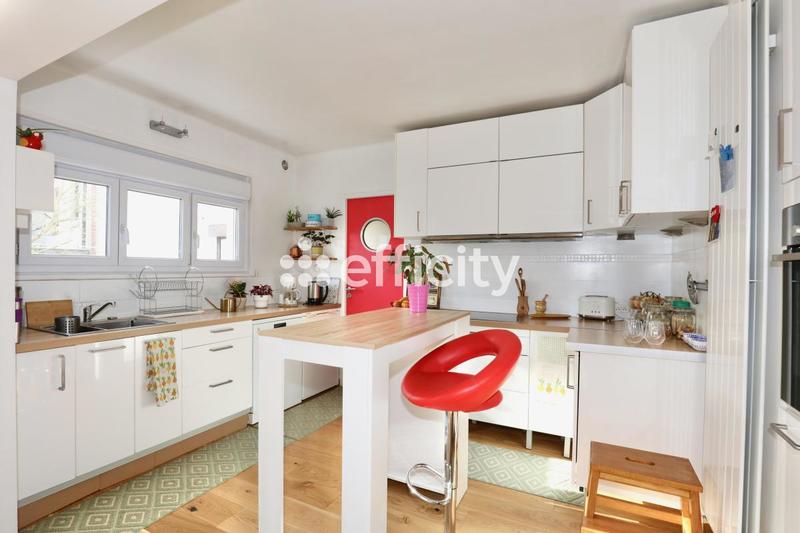 Maison - 105 m² - 5 pièces