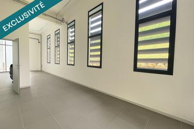 Local commercial - 160 m² - 2 pièces