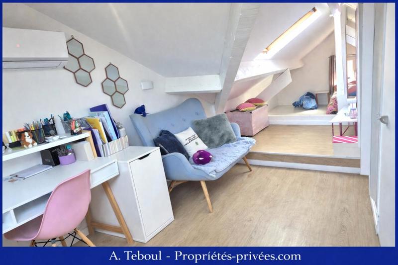 Maison - 180 m² - 6 pièces