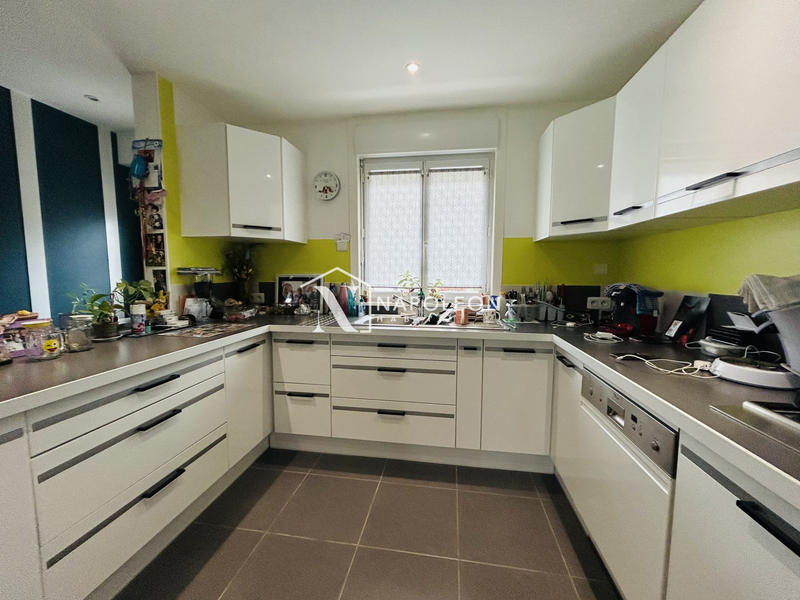 Maison - 110 m² - 6 pièces