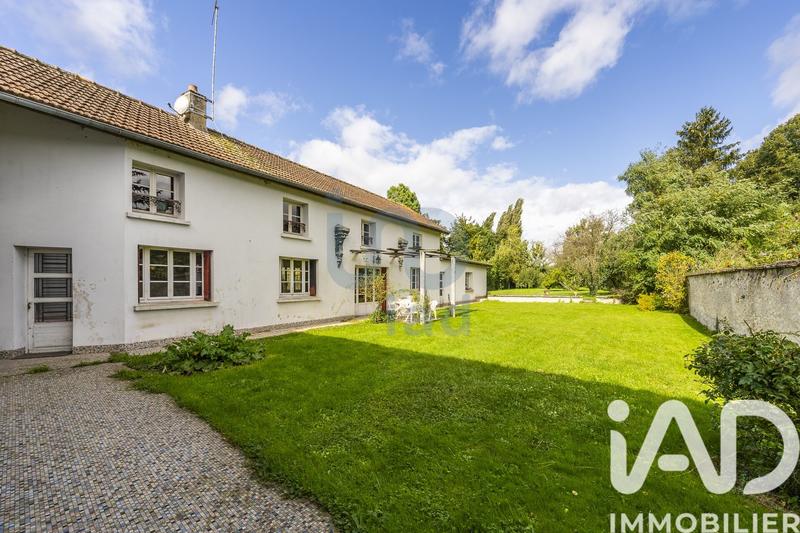 Maison - 257 m² - 8 pièces