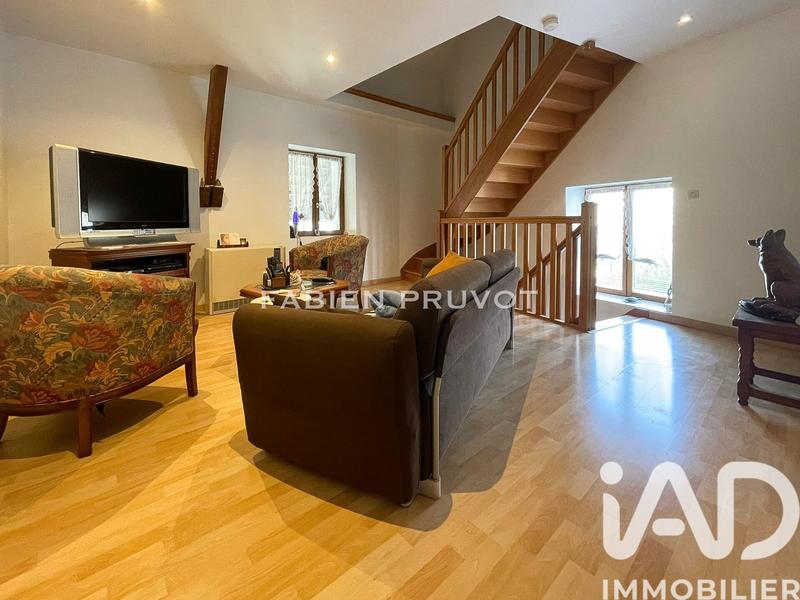 Maison - 300 m² - 15 pièces