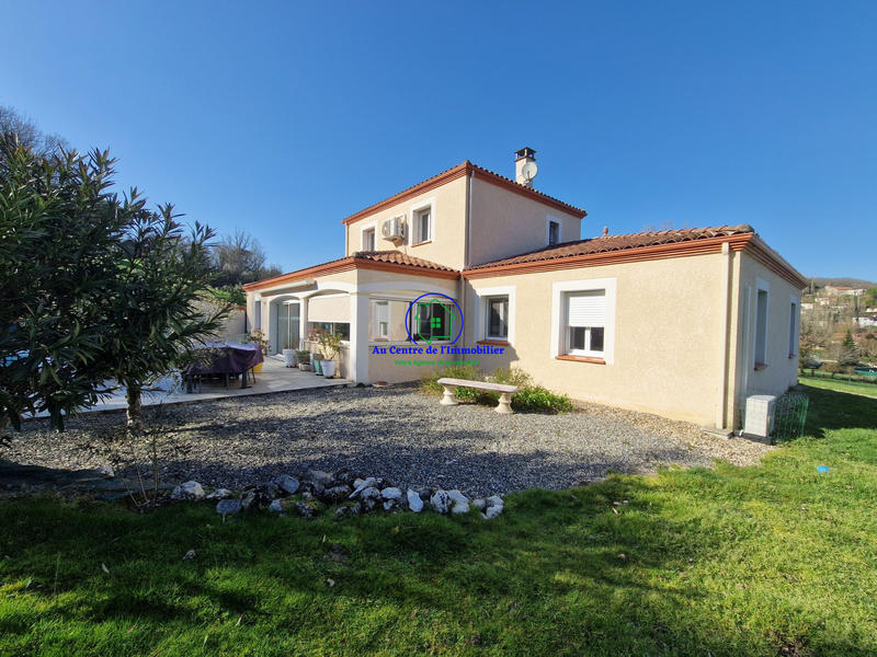 Villa - 164 m² - 8 pièces