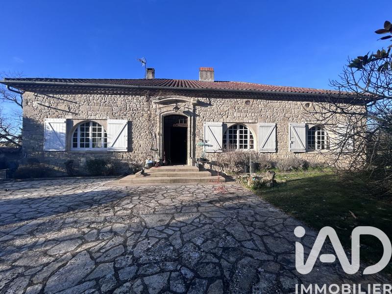Maison - 273 m² - 8 pièces