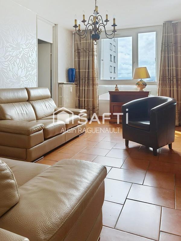 Appartement - 82 m² - 4 pièces