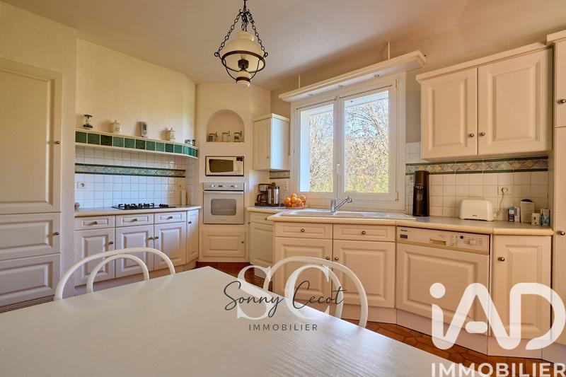 Maison - 122 m² - 4 pièces