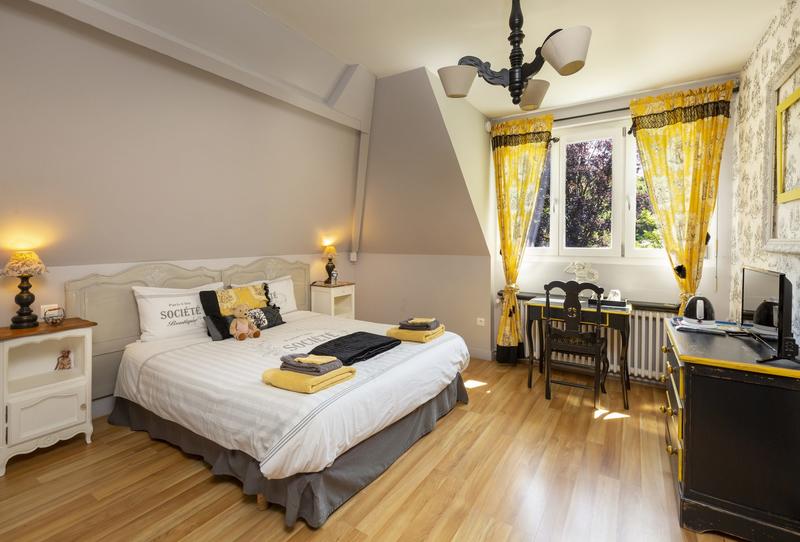 Maison - 269 m² - 9 pièces