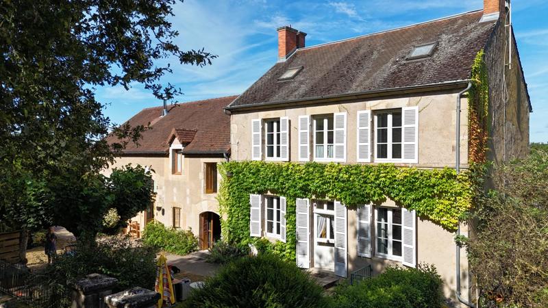 Maison bourgeoise - 300 m² - 12 pièces