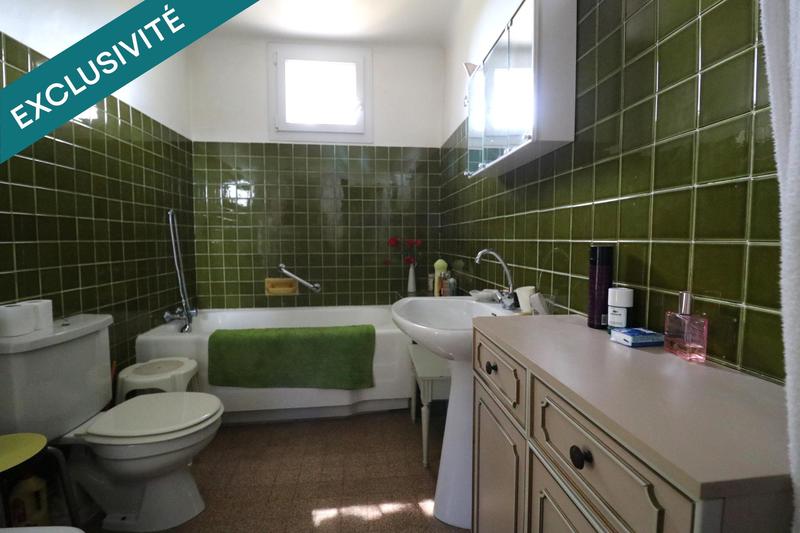 Maison - 220 m² - 10 pièces