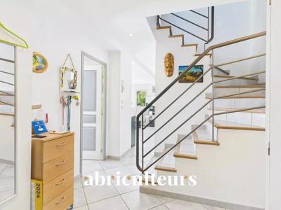 Maison - 131 m² - 5 pièces