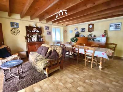 Maison de village - 130 m² - 7 pièces