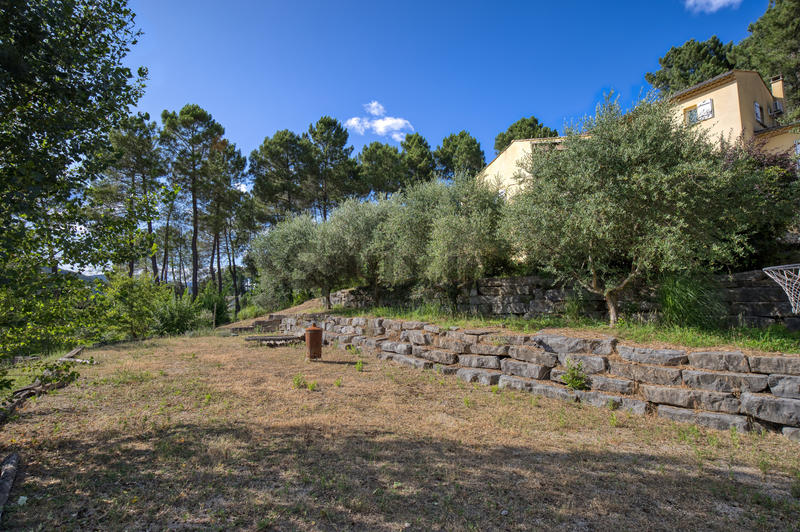 Villa - 200 m² - 7 pièces