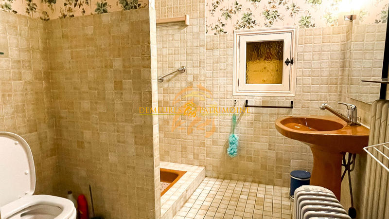 Maison - 254 m² - 4 pièces