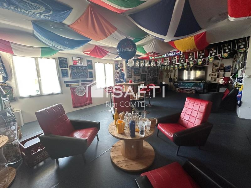 Maison - 212 m² - 6 pièces