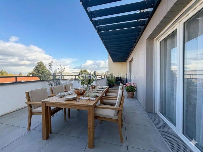 Appartement - 90 m² - 4 pièces