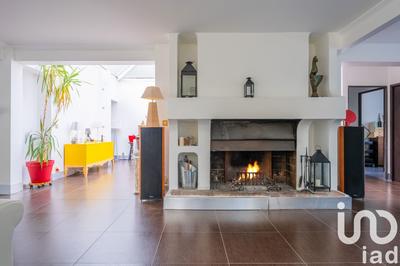 Maison de maîtres - 240 m² - 5 pièces