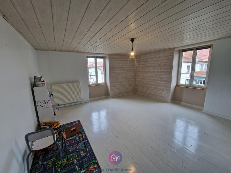 Maison - 195 m² - 11 pièces