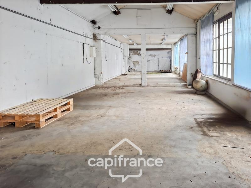 Bureau - 3 800 m² - 6 pièces