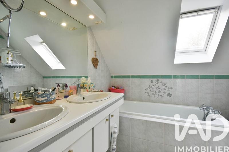 Maison - 140 m² - 7 pièces