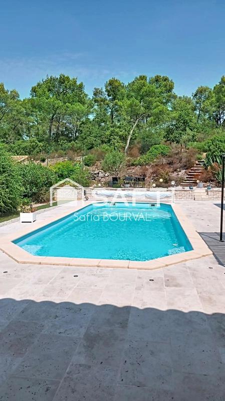 Villa - 190 m² - 6 pièces