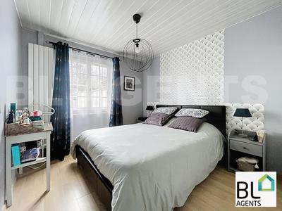 Pavillon - 102 m² - 6 pièces