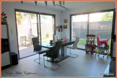 Maison - 121 m² - 6 pièces