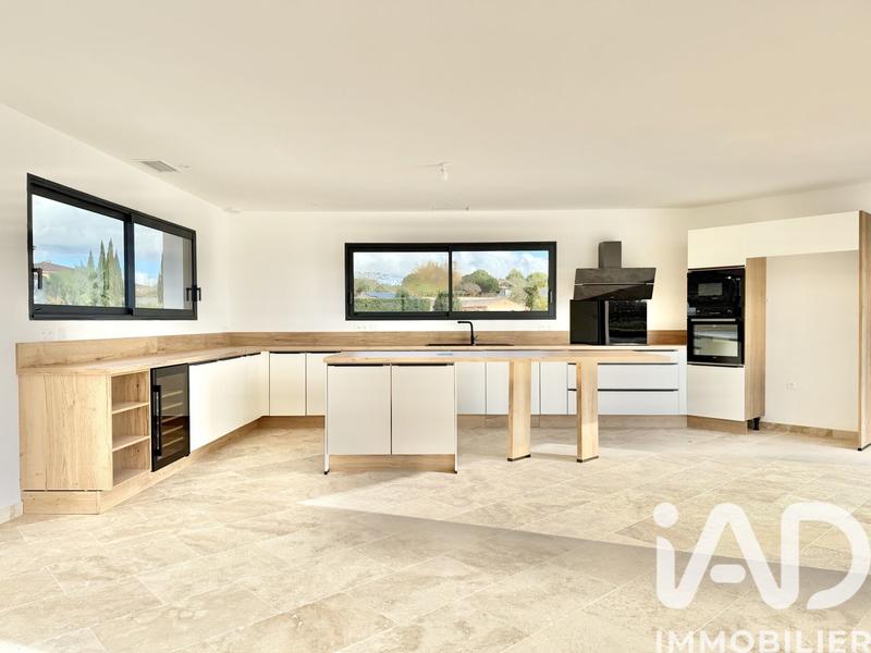 Maison - 155 m² - 6 pièces