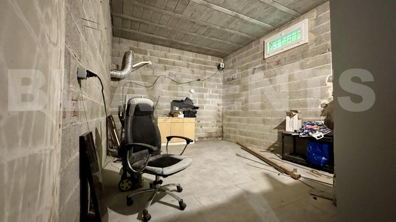 Maison - 179 m² - 9 pièces