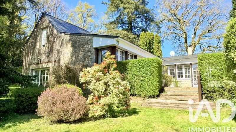 Maison - 165 m² - 8 pièces