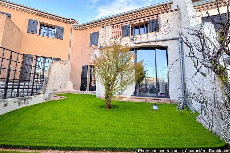 Maison - 138 m² - 3 pièces