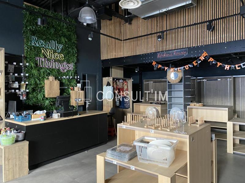 Local commercial - 120 m²