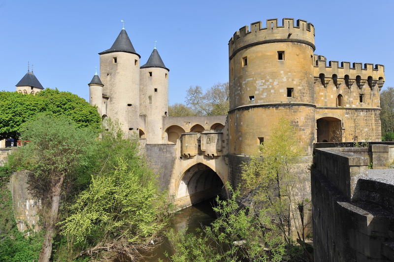 Visite guidée de Metz - porte des Allemands et l'église Saint-Maximin