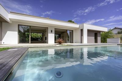 Maison - 226 m² - 6 pièces