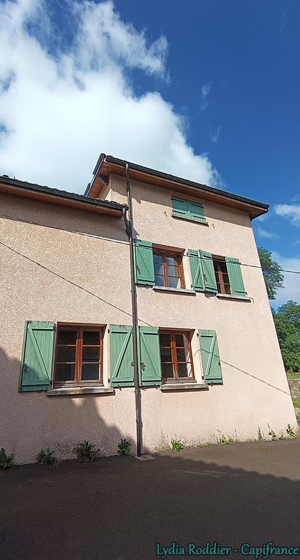 Maison - 89 m² - 5 pièces