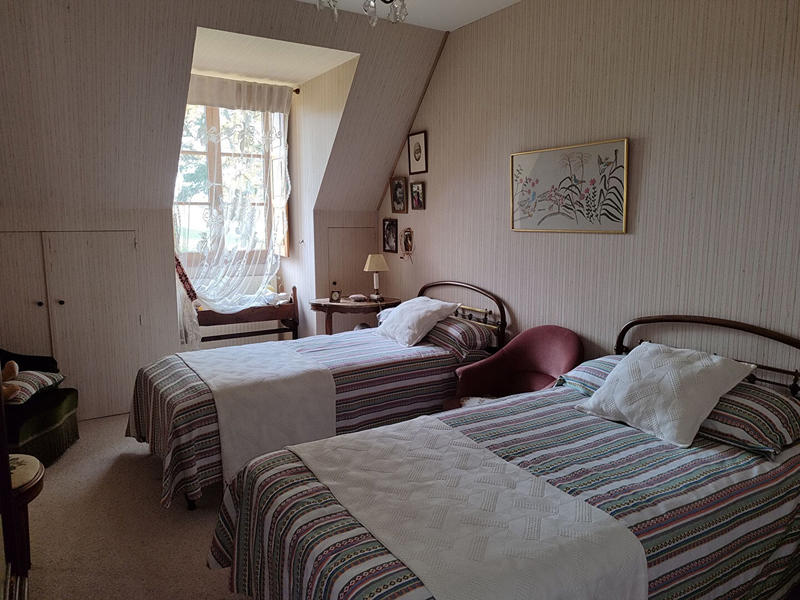 Maison - 205 m² - 7 pièces