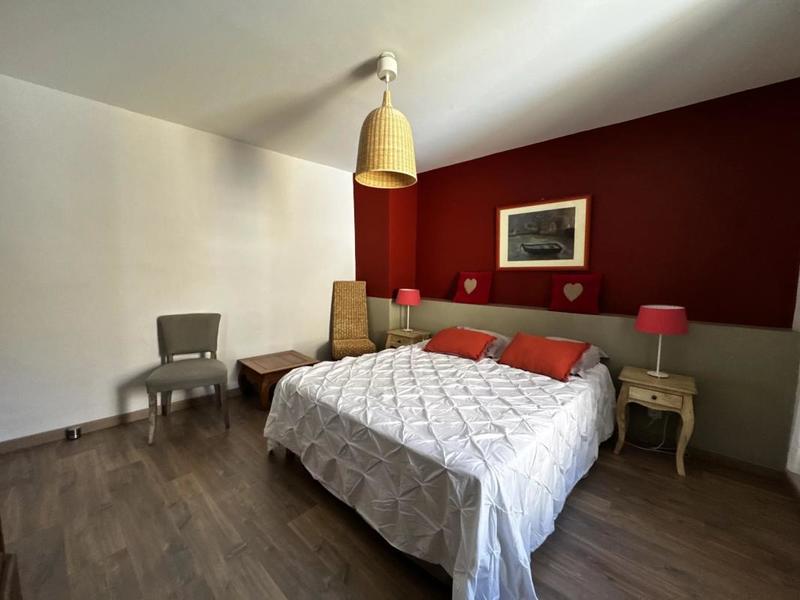 Maison - 208 m² - 7 pièces