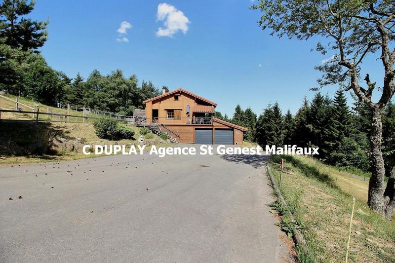 Maison - 140 m² - 8 pièces