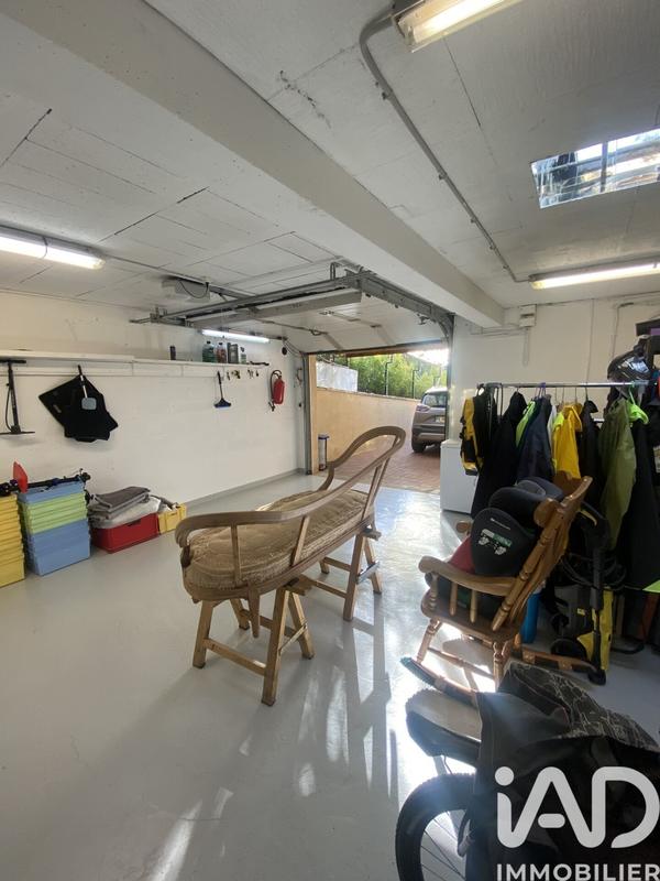 Maison - 210 m² - 7 pièces