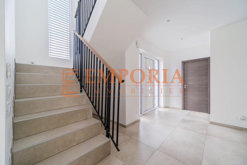 Maison - 136 m² - 5 pièces