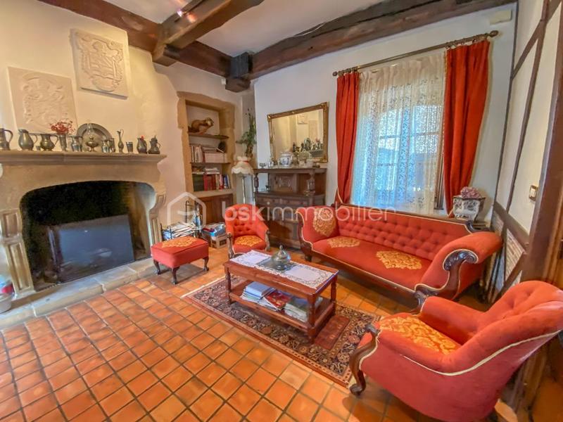 Demeure - 1 500 m² - 25 pièces