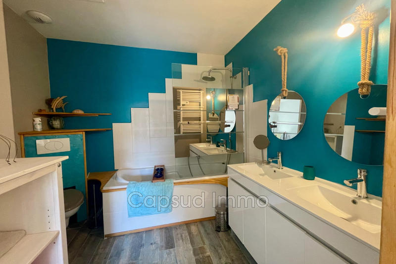 Maison - 197 m² - 8 pièces