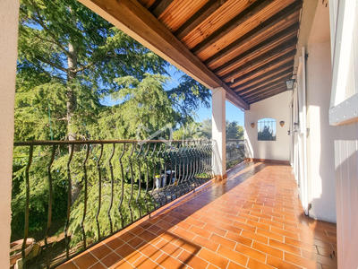 Villa - 183 m² - 8 pièces