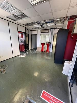 Bureau - 350 m² - 5 pièces