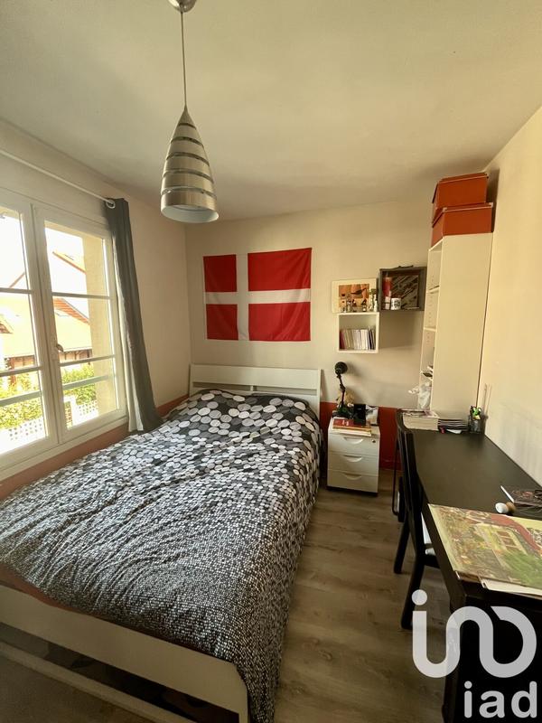 Maison - 200 m² - 6 pièces