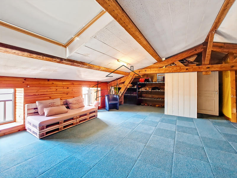 Triplex - 132 m² - 4 pièces