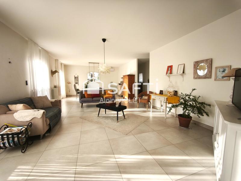 Maison - 190 m² - 6 pièces