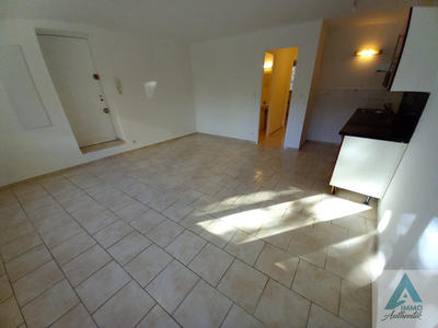 Appartement - 50 m² - 3 pièces