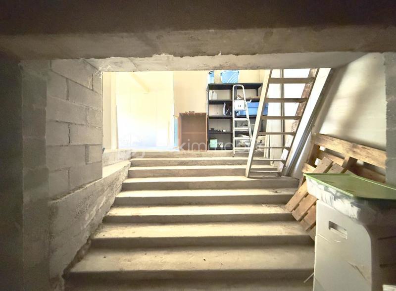 Maison - 190 m² - 8 pièces